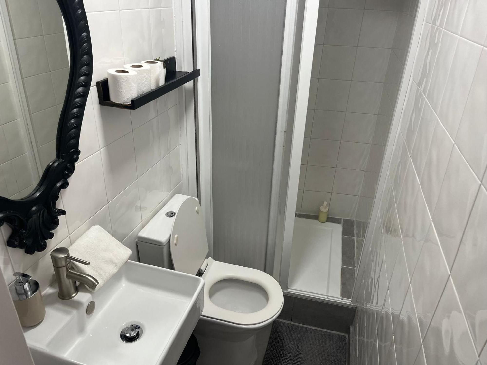 1 Bedroom Apartment - Tv Da Madalena 01 Лиссабон Экстерьер фото